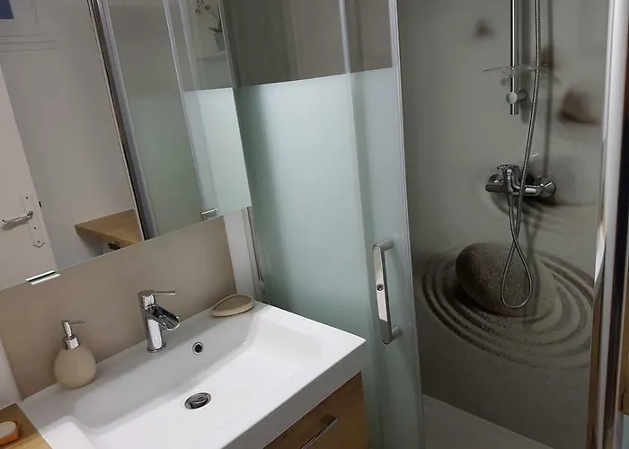 Sejour De Charme Au Coeur De Avec Exterieur Tours